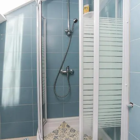 Center Larica Apartment